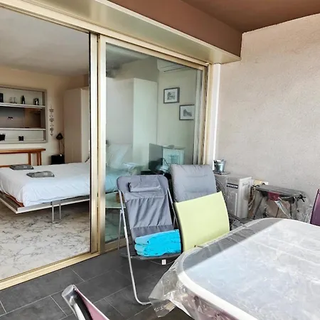 Avec Terrasse En Front De