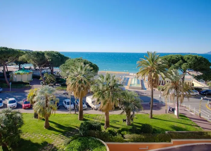Appartement Avec Terrasse En Front De Antibes