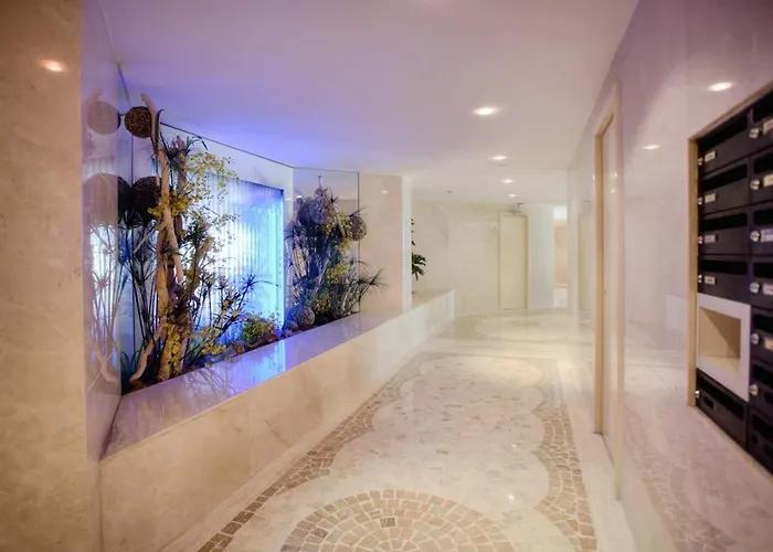 Avec Terrasse En Front De