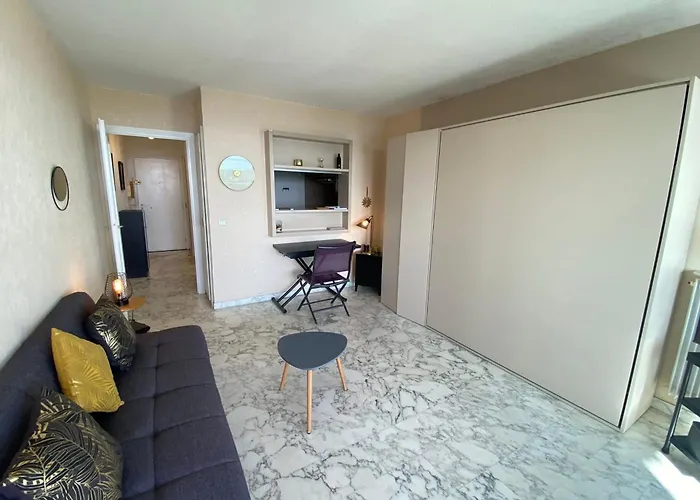 Appartement Avec Terrasse En Front De *