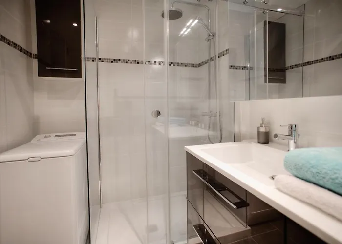 With Seafront Terrace Lägenhet Antibes